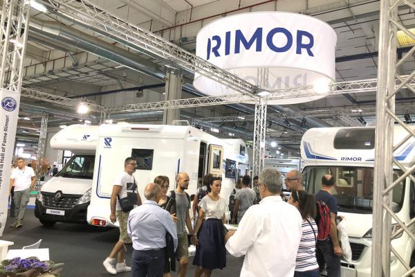 41403469_2086585281352601_4144096549569298432_o