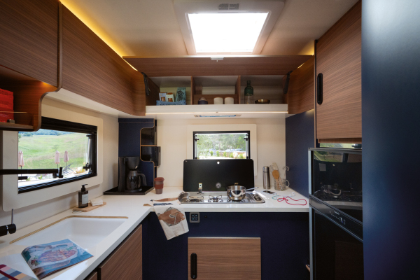 AND_5660Sailer-56-allesite-CUCINA-