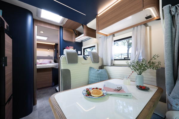 BUZ_9108Sailer-69-ambientate